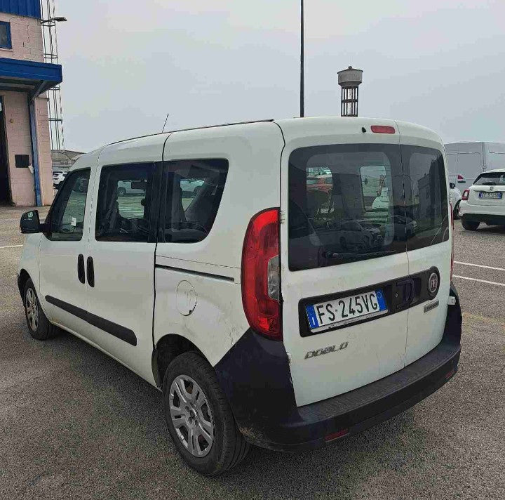 Fiat Doblò Cargo combi N1 1.3 mjt 16v 95cv E6 Manual Diesel          anno 11/2018. € 3900