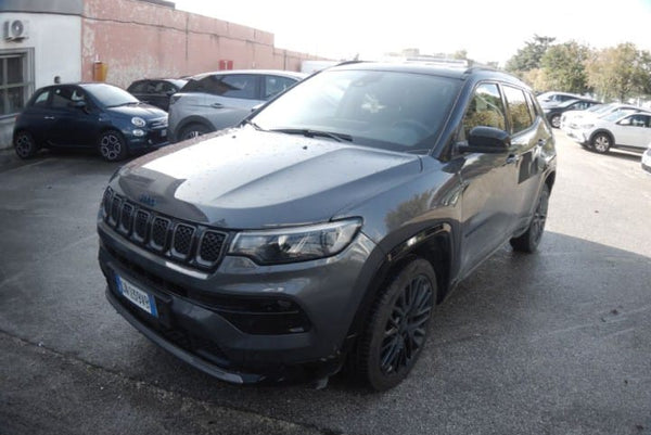 Jeep Compass 1.3 turbo t4 phev S 4xe auto Automatic PHEV Petrol
(180cv), 84296 km,