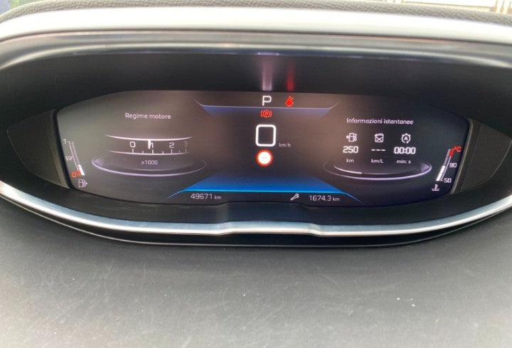 Peugeot 3008 1.5 bluehdi Allure s&s 130cv eat8 Automatic Diesel
(131PS), Diesel, , 49671 km, 13/12/2022 ,                               ✅ distribuzione a secco✅