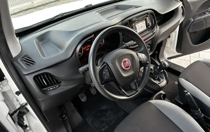 Fiat Doblò Cargo combi N1 1.3 mjt 16v 95cv E6 Manual Diesel          anno 11/2018. € 3900