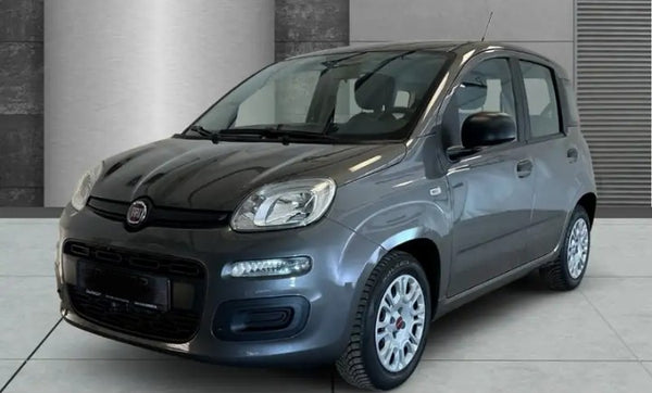 Fiat Panda 1.0 firefly hybrid s&s 70cv Manual Hybrid.                  Km 10.877  anno 11/2023
