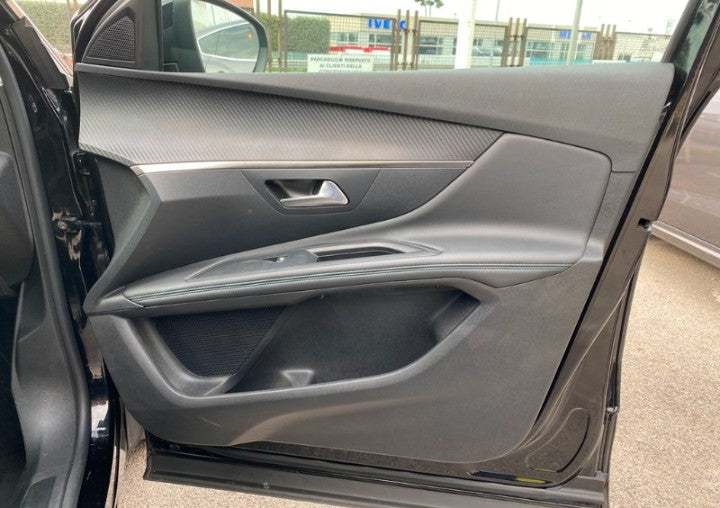 Peugeot 3008 1.5 bluehdi Allure s&s 130cv eat8 Automatic Diesel
(131PS), Diesel, , 49671 km, 13/12/2022 ,                               ✅ distribuzione a secco✅