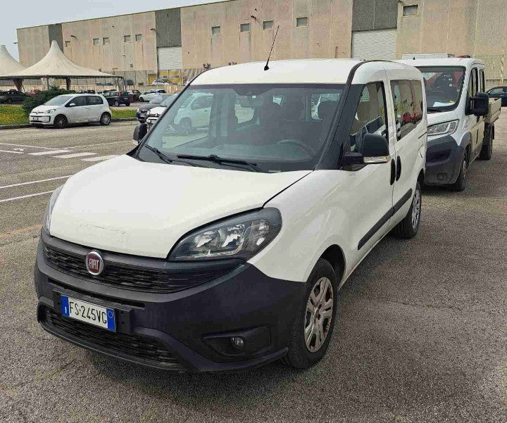 Fiat Doblò Cargo combi N1 1.3 mjt 16v 95cv E6 Manual Diesel          anno 11/2018. € 3900